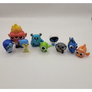 2020 Disney Pixar Minis 9 Character Toy lot-Sully, Mike, Nemo, Dory, WallE, Joy